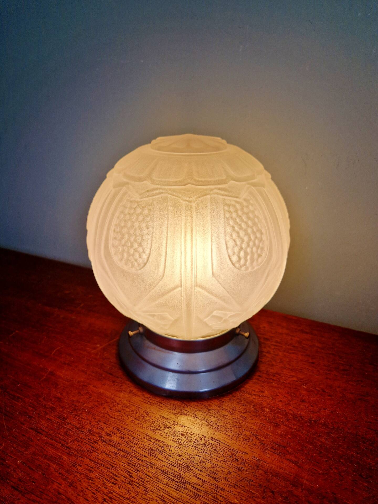 Art Deco ceiling light in frosted pressed glass, 1930