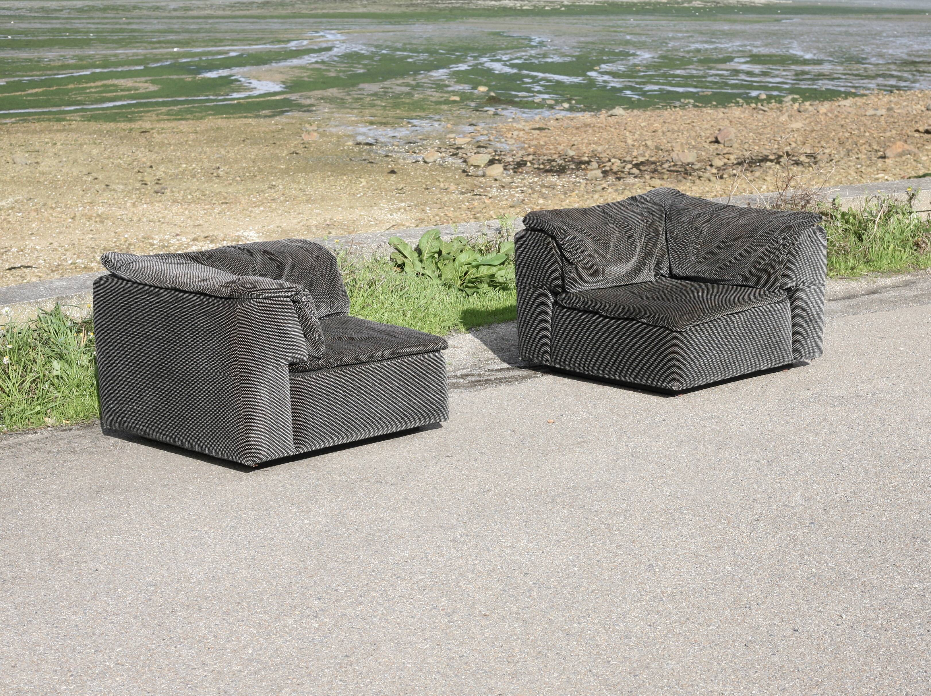 Hans Hopfer, Player sofa, Roche Bobois, 1972, composed of 2 modules.