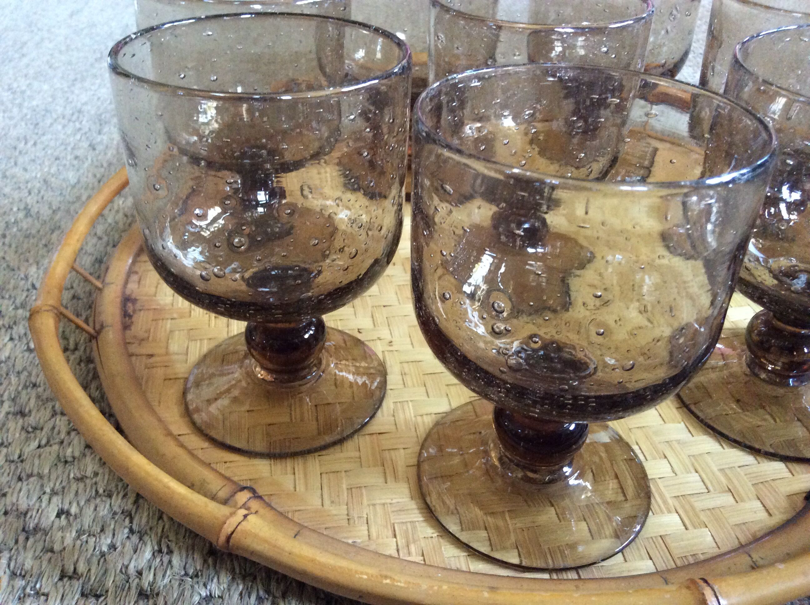 Series of 8 walking glasses