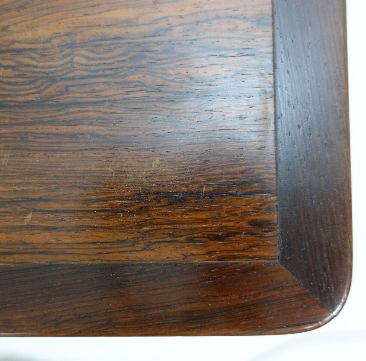 Flip-top butterfly table with brass hinges, 20th