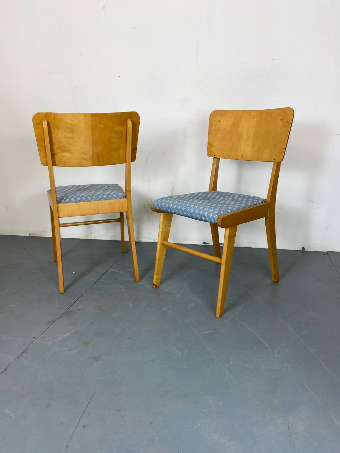 Chaises de salle à manger en hêtre modernistes du milieu du siècle, années 1950, lot de 2