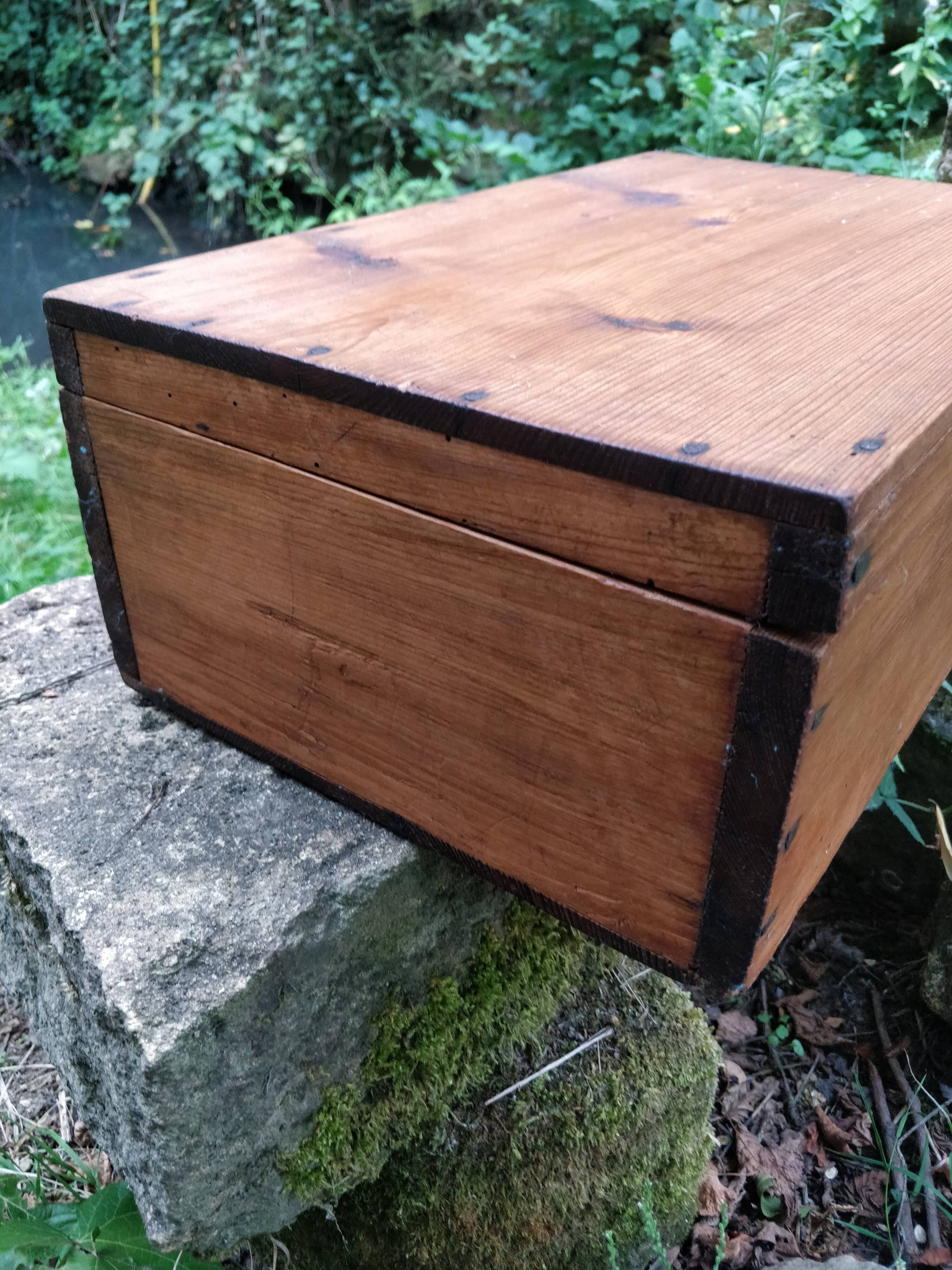 Acien wooden chest