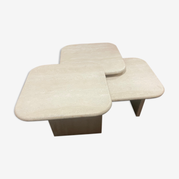 Modular pull-out coffee tables in travertine