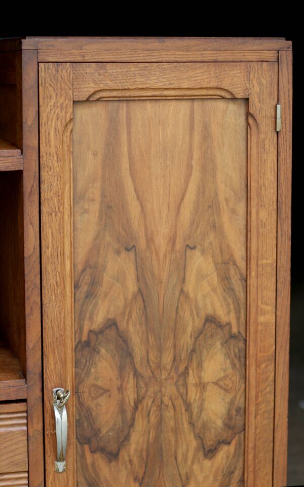 Buffet Art Deco en acajou et loupe d'acajou. Patine splendide.