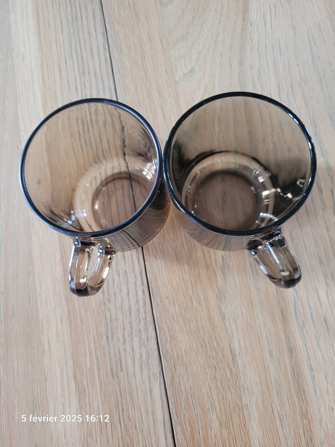 2 smoked glass mugs
