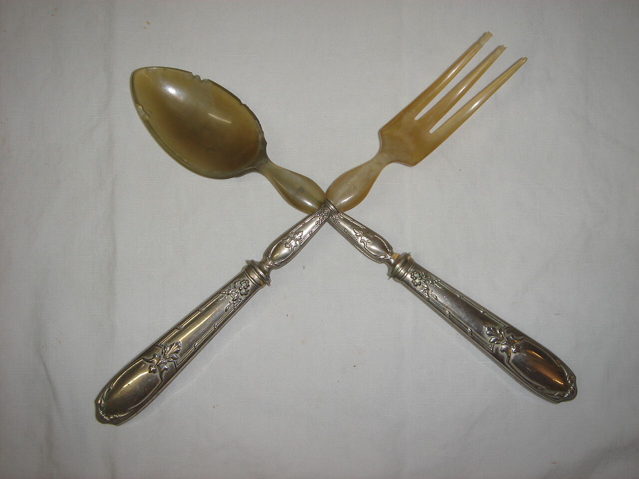 Salad cutlery, solid silver