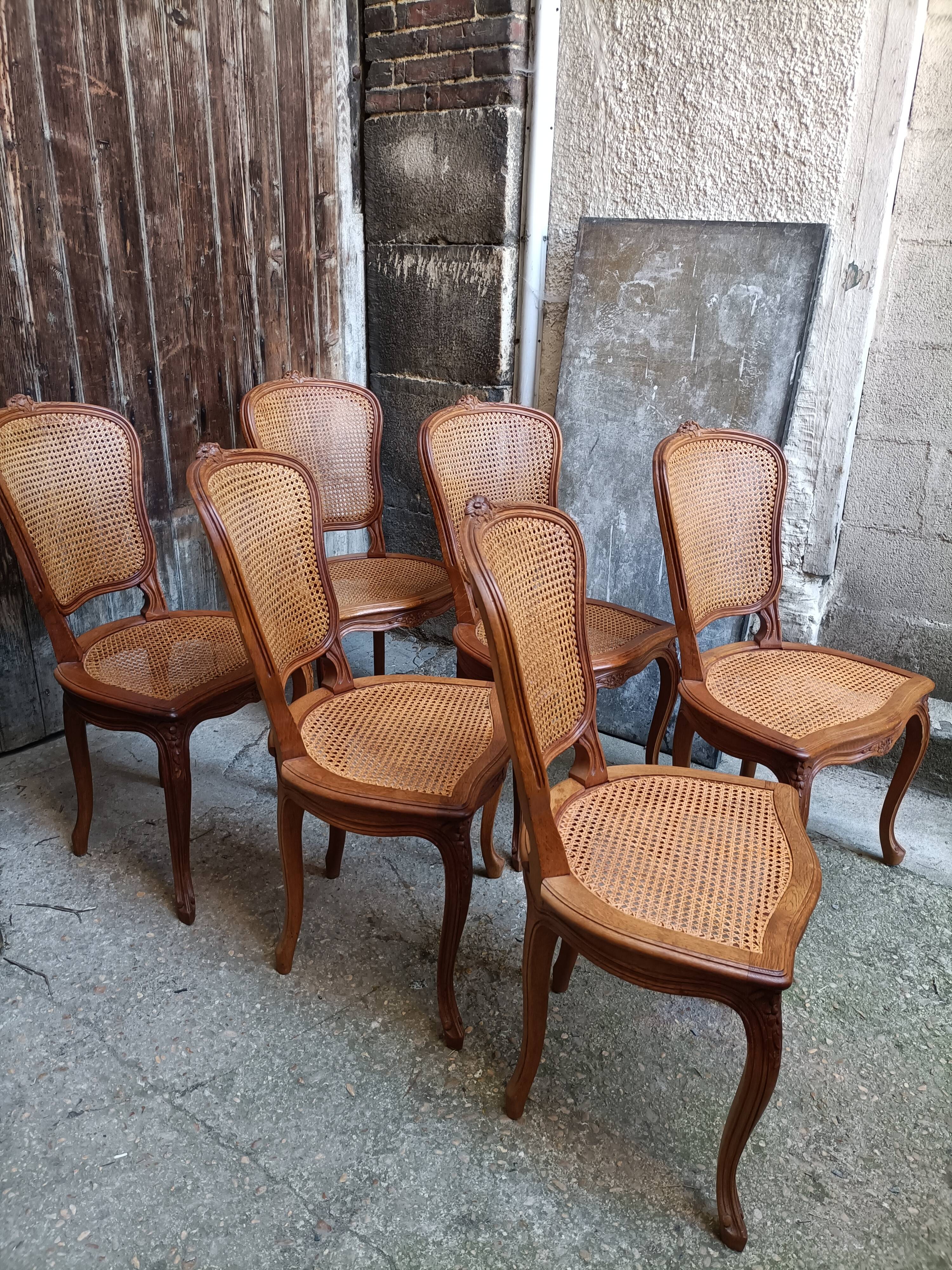 6 chaises cannées style Louis XV