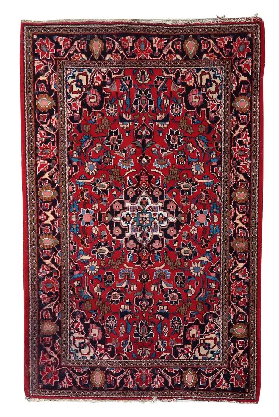 Ancient Persian Kashan carpet, handmade, 131 cm x 205 cm, 1920s.