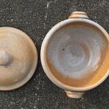 Covered bowl in Marais sandstone