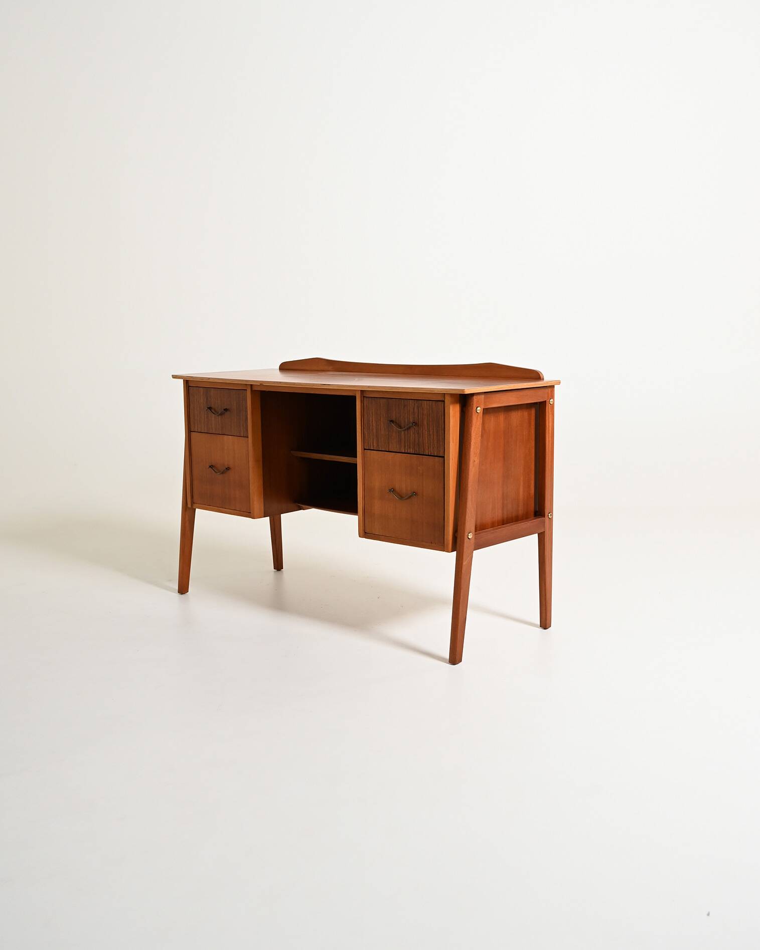 Bureau en teck scandinave, années 1950