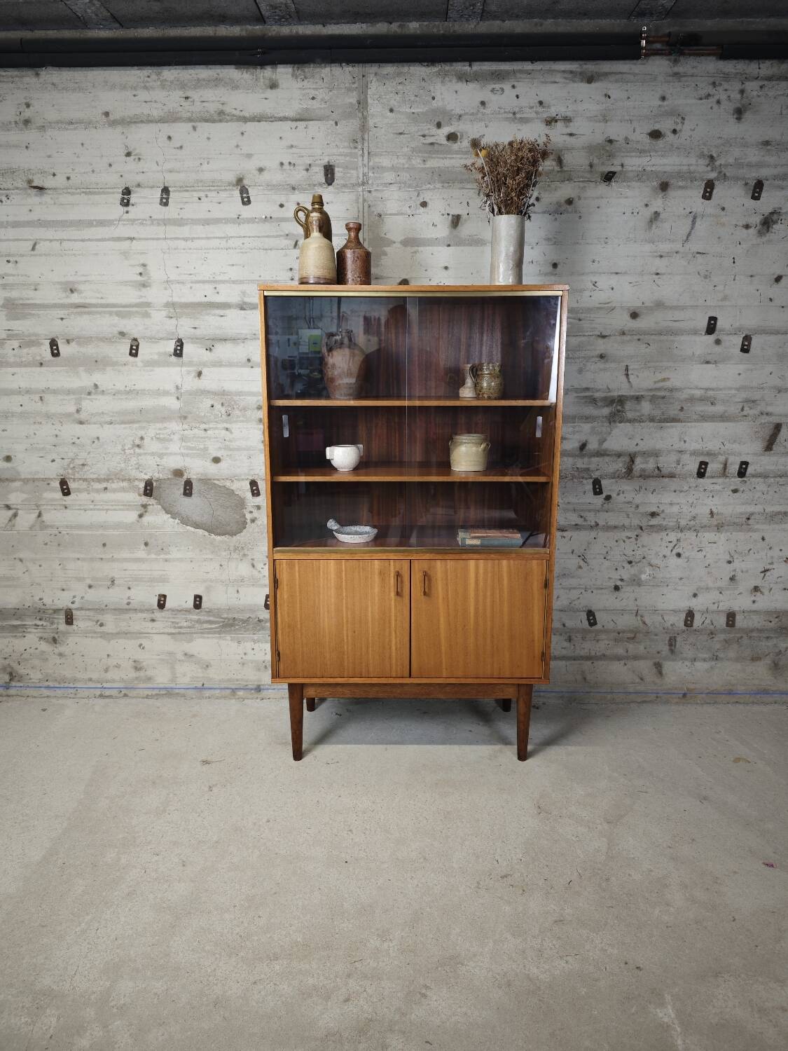 Vintage showcase