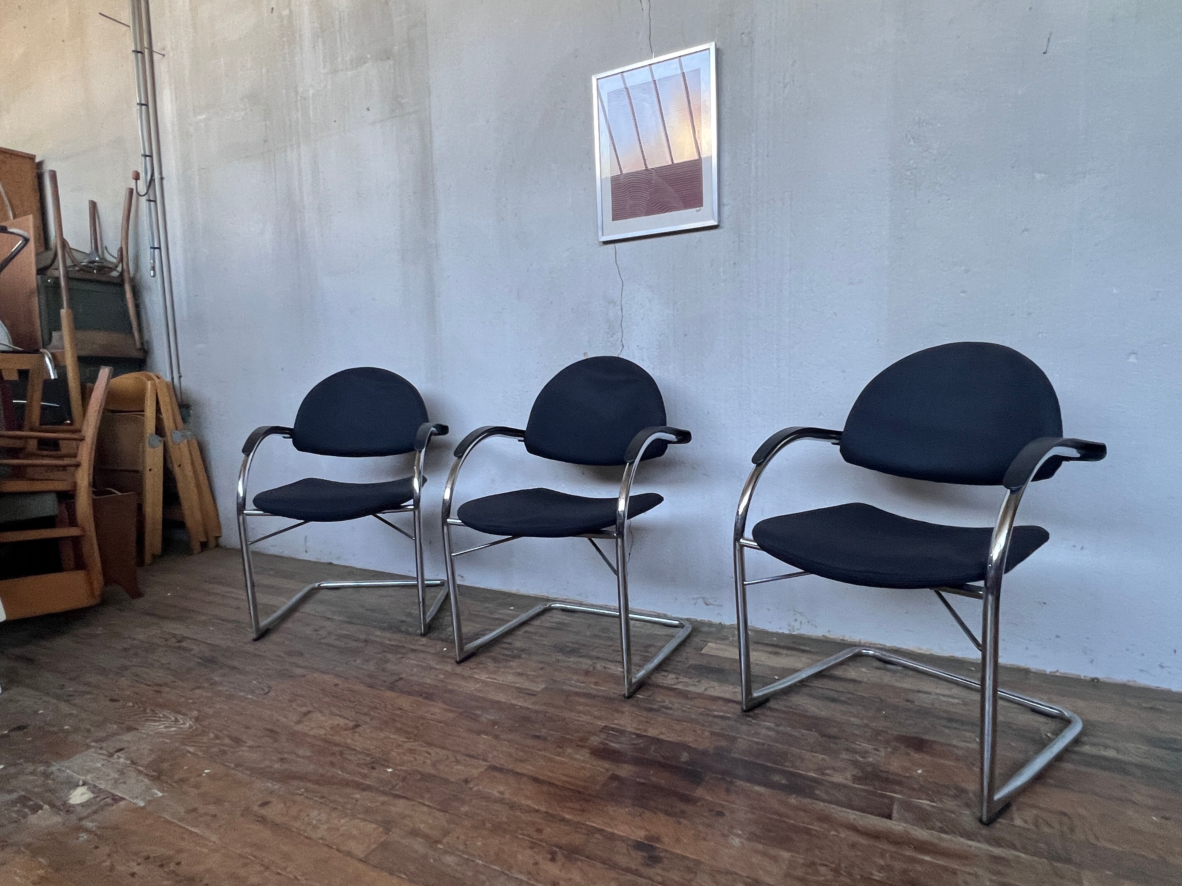 Trio de fauteuis Vitra