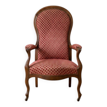 Fauteuil Voltaire Louis Philippe en noyer et tissu rouge