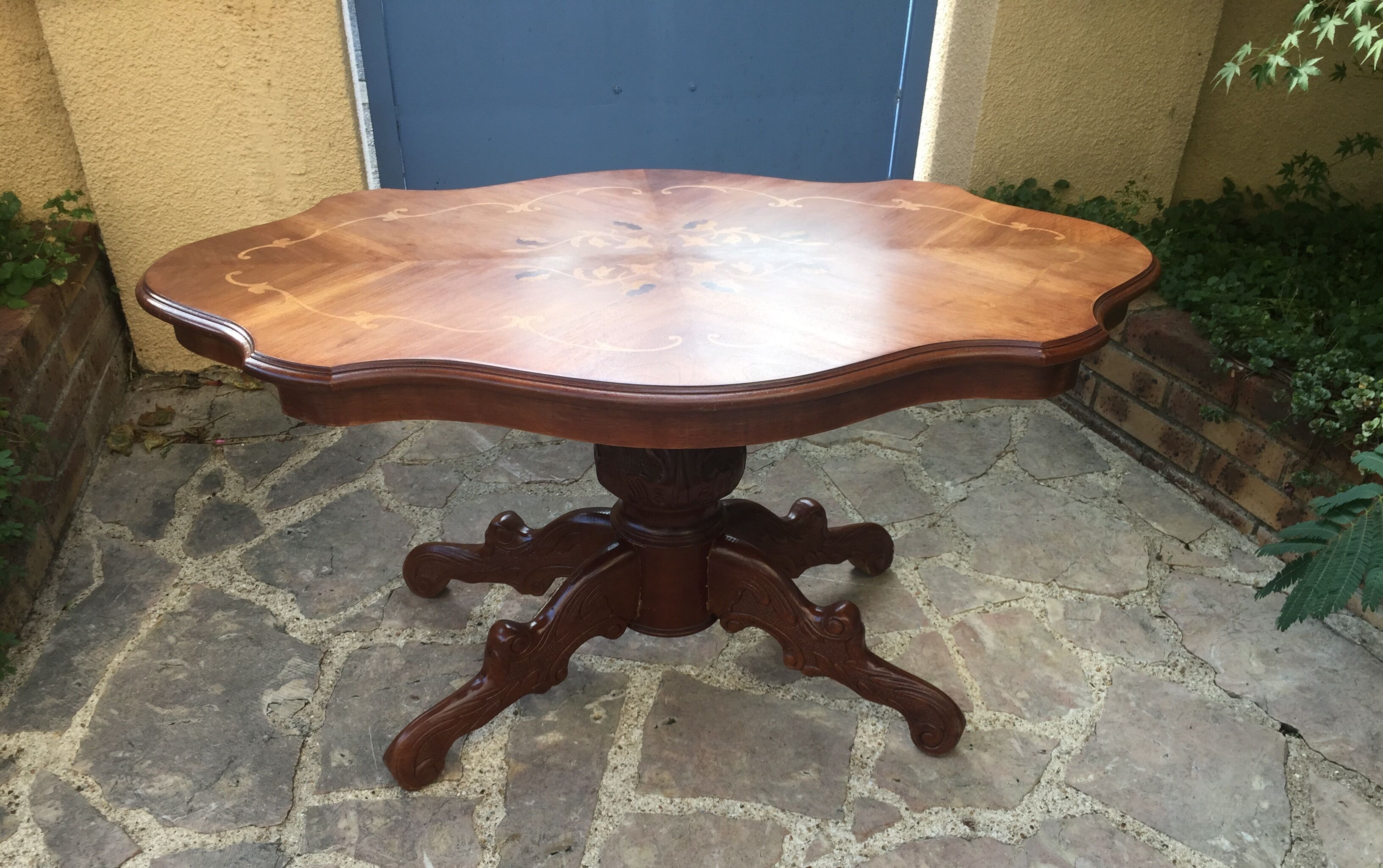 Table basse violon