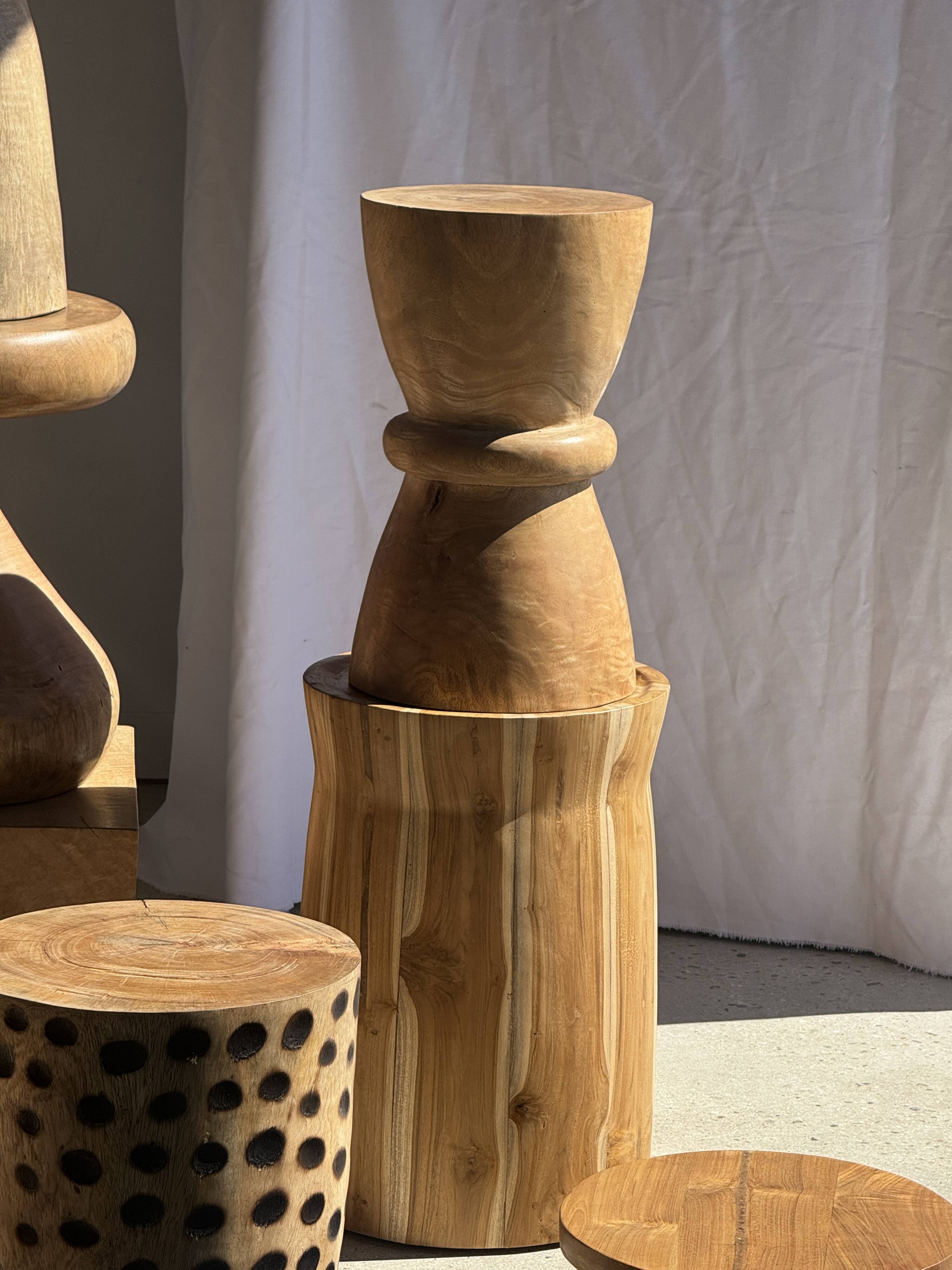 Table d'appoint ou tabouret circulaire en suar H51 D35