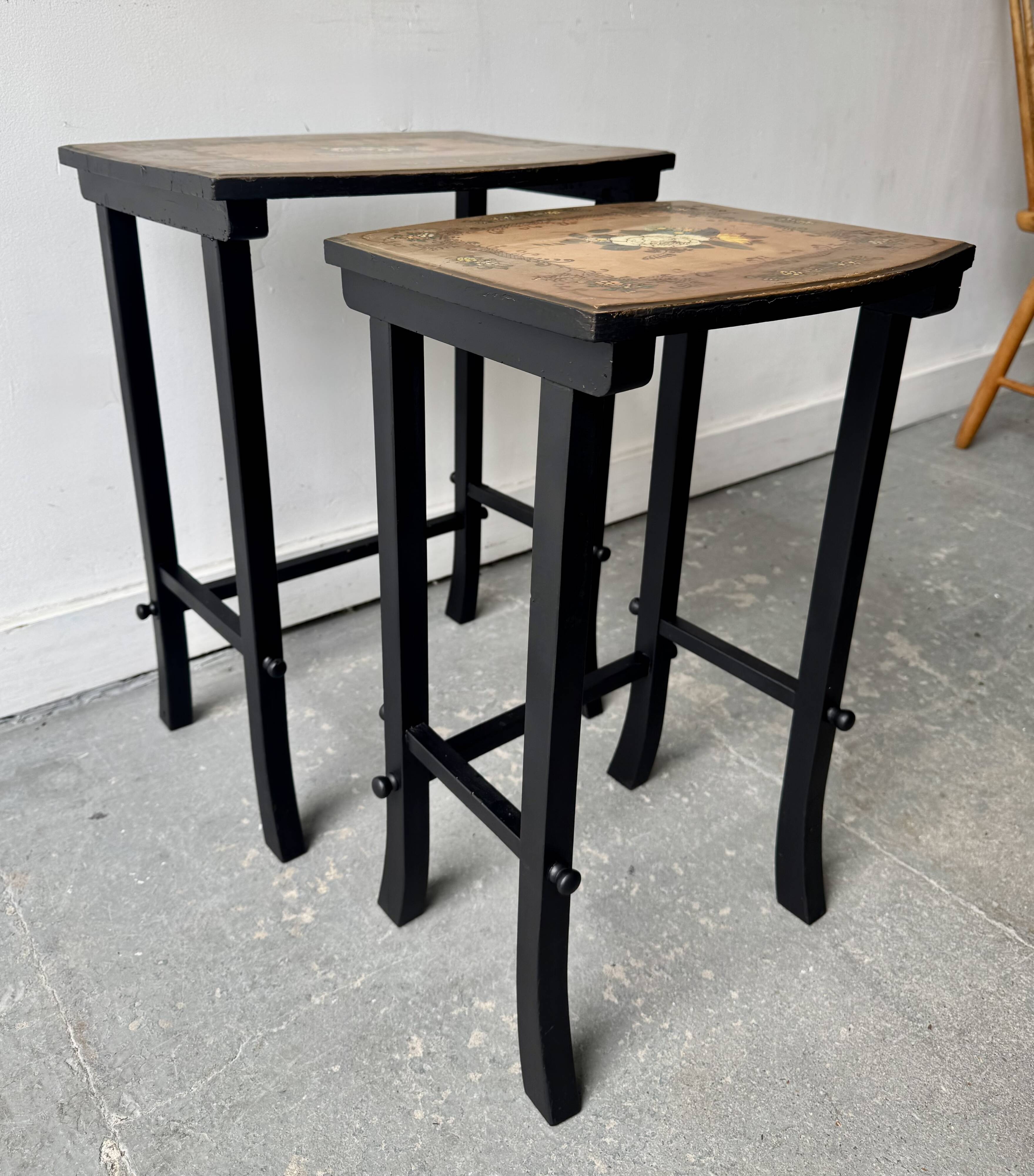 Ensemble de tables gigognes vintage