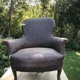 Toad armchair