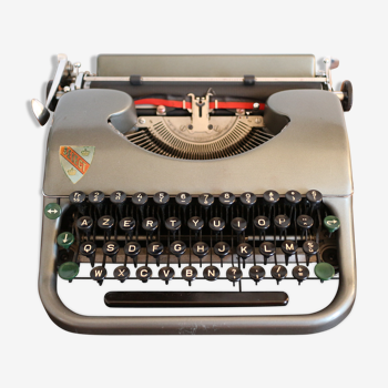 Select typewriter in grey metal