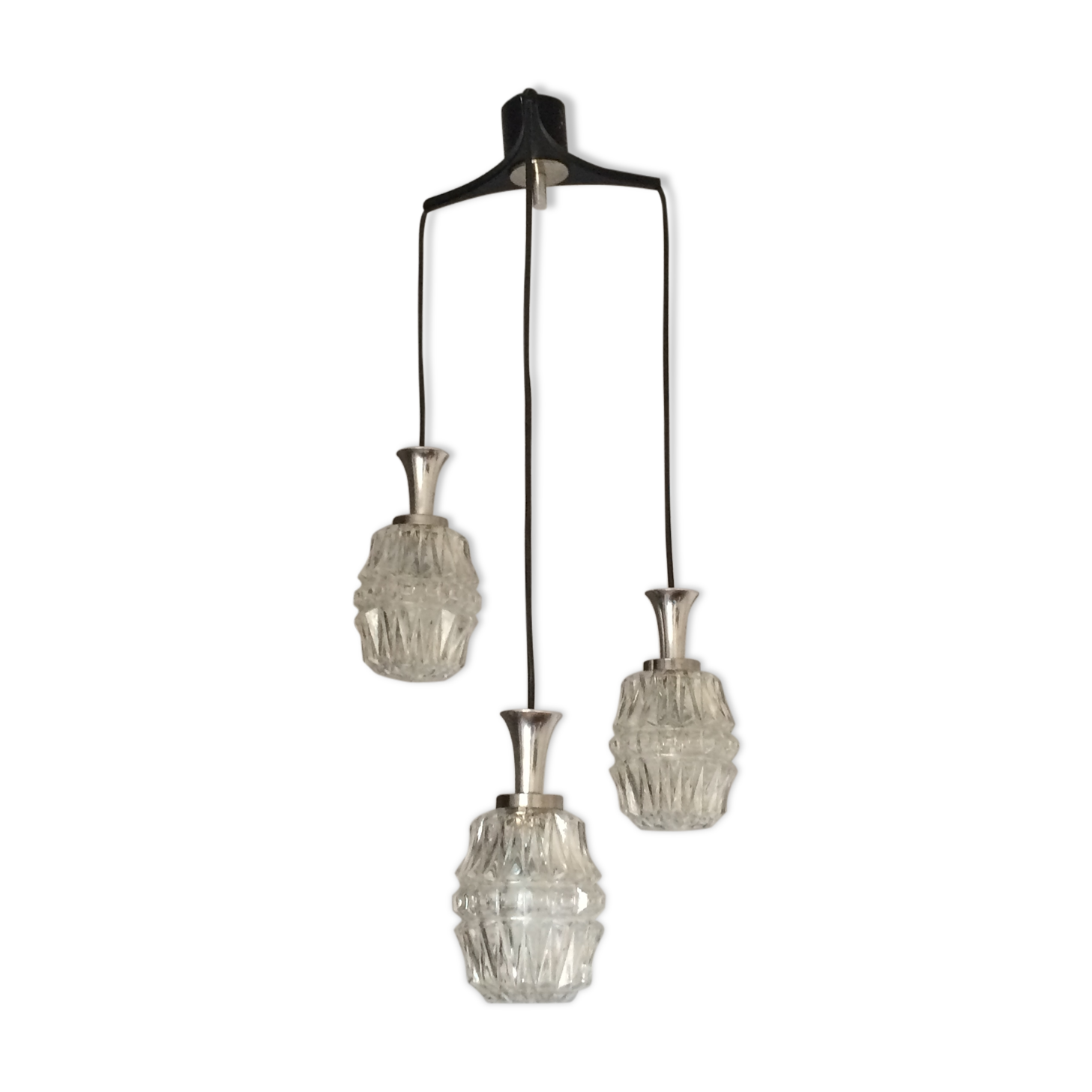 Suspension cascade acier et 3 globes en verre ciselé 1970