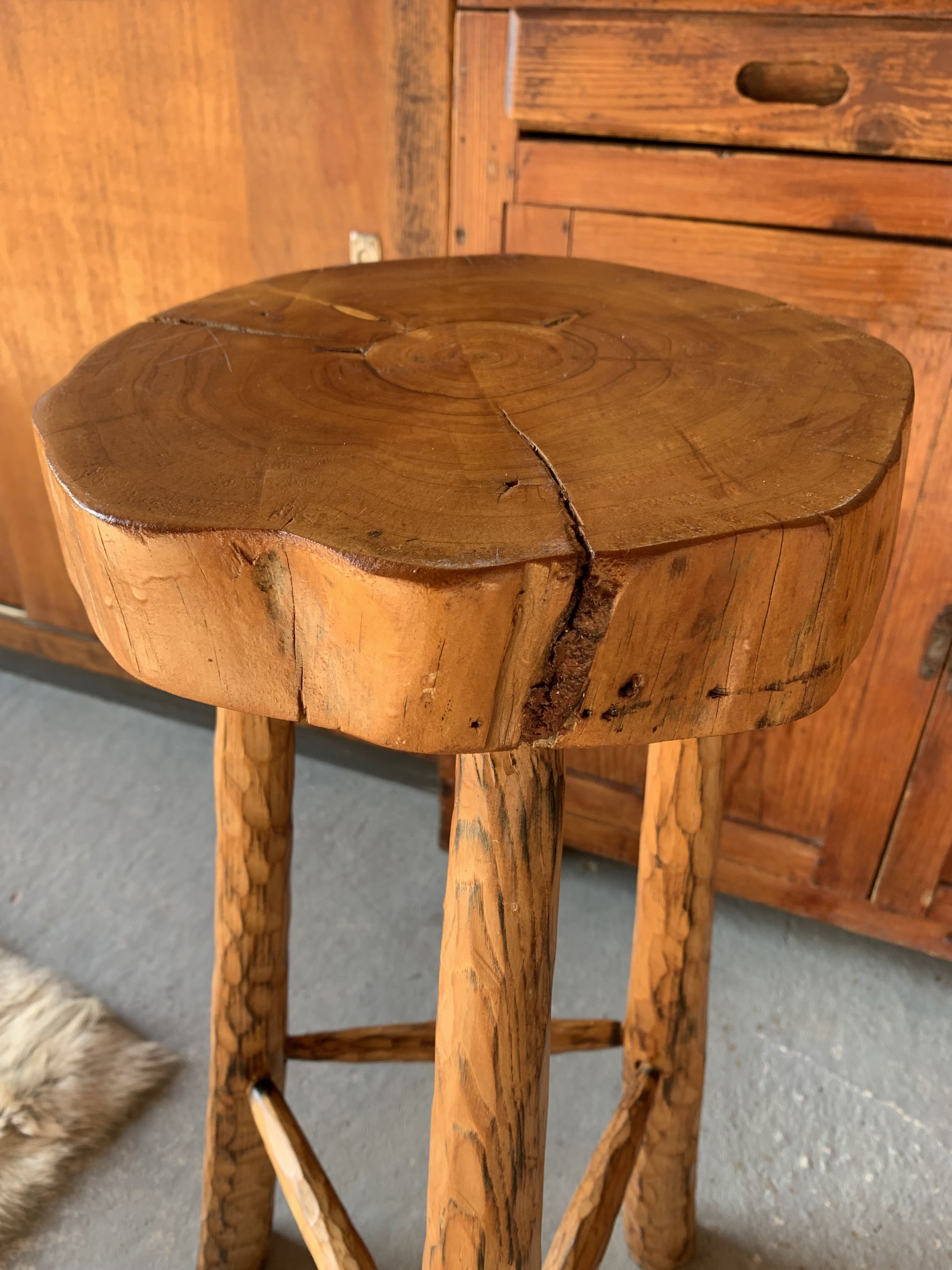Brutalist tripod high stool - wood