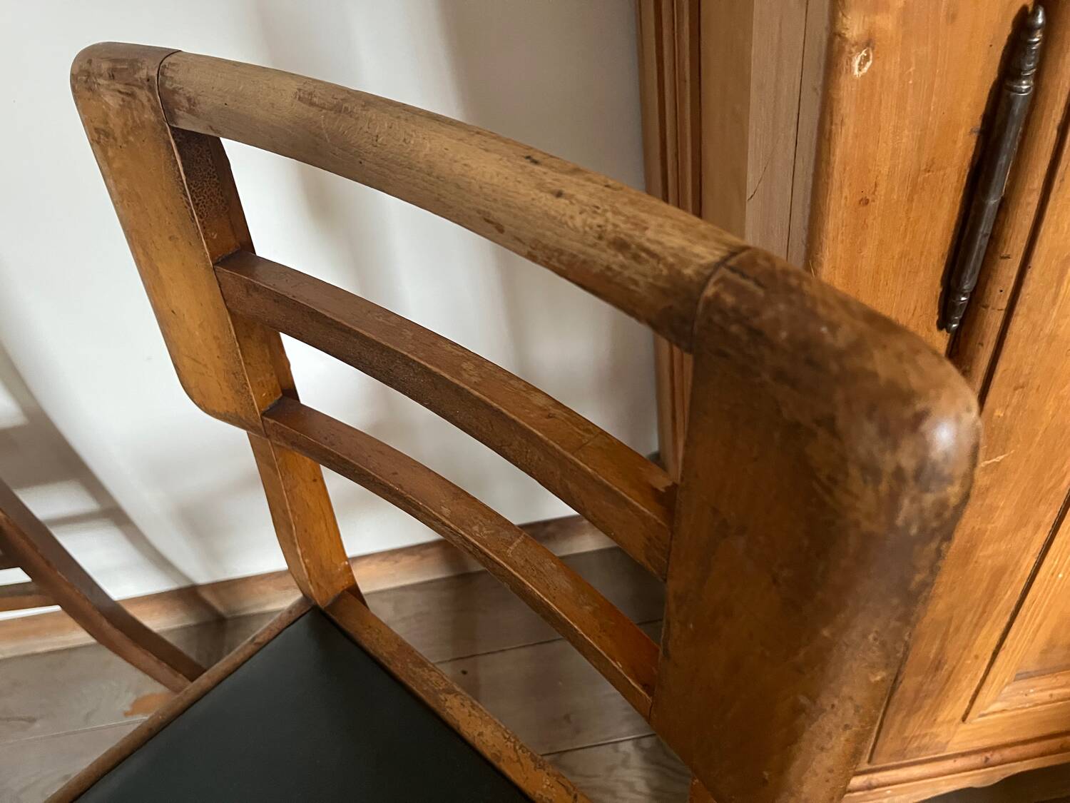 2 Chairs
