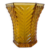 Vase art deco en verre ambré moulé