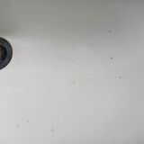 Old pedestal washbasin