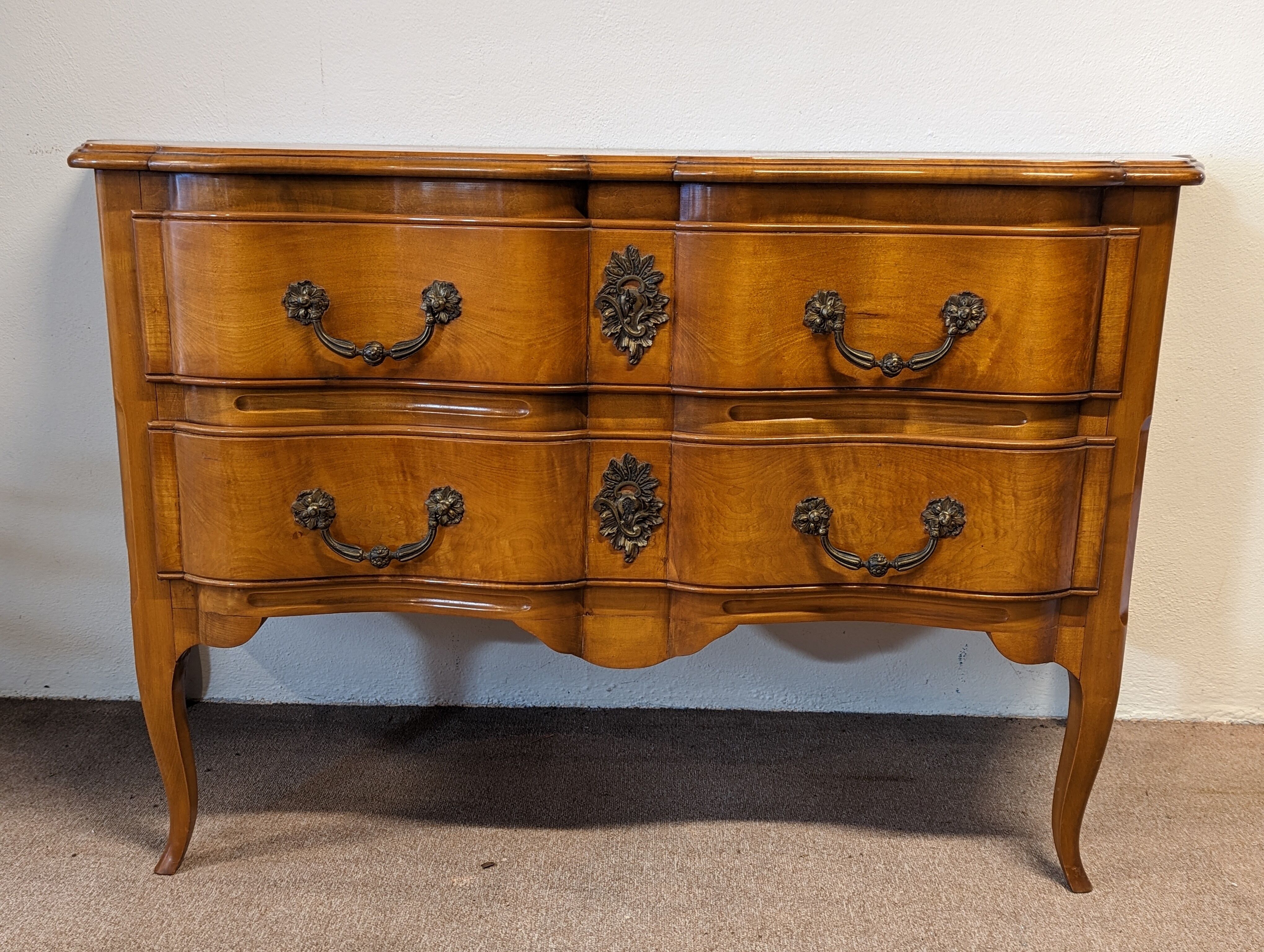 Grenoble chest of drawers