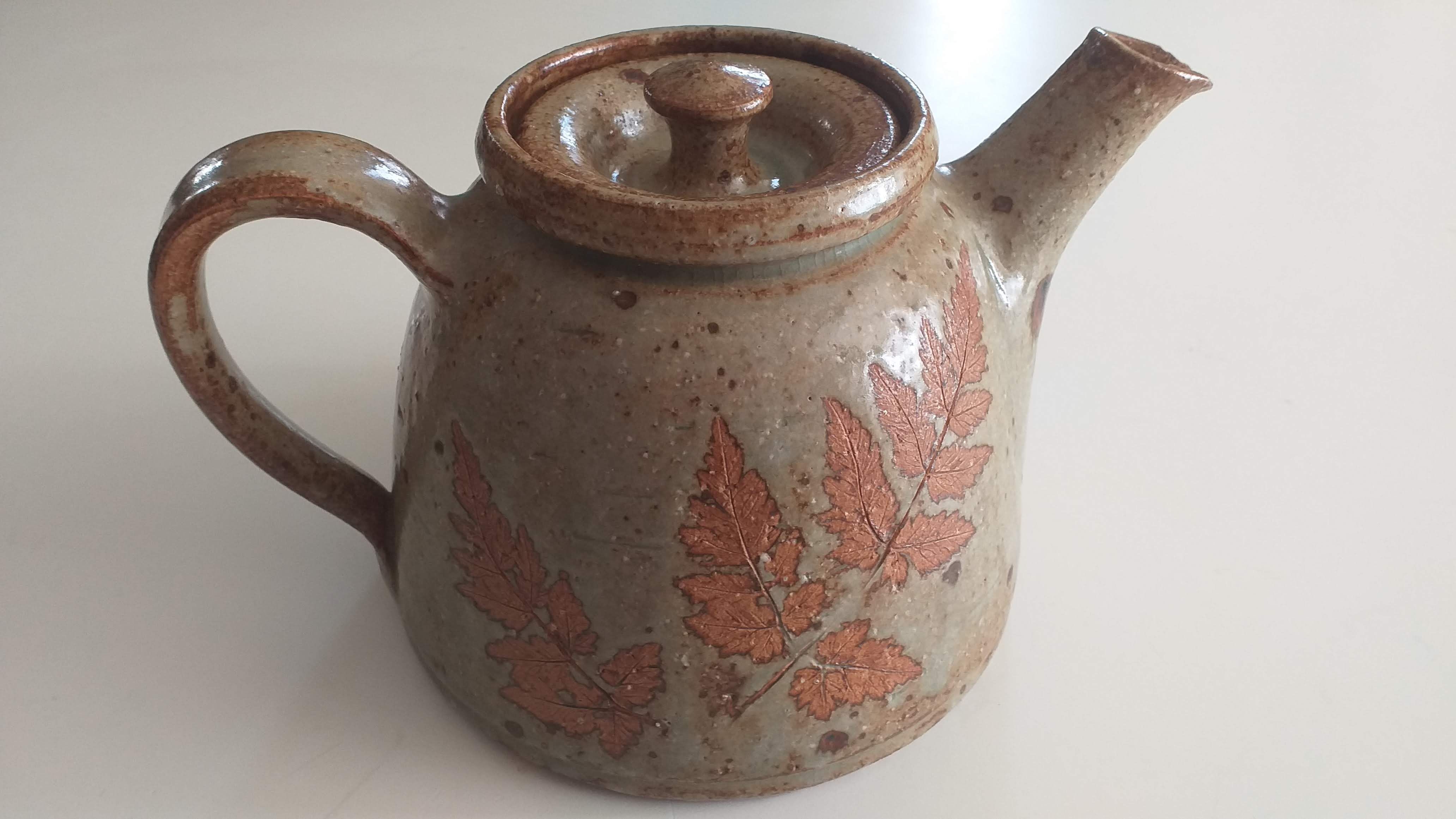 Herbarium sandstone teapot