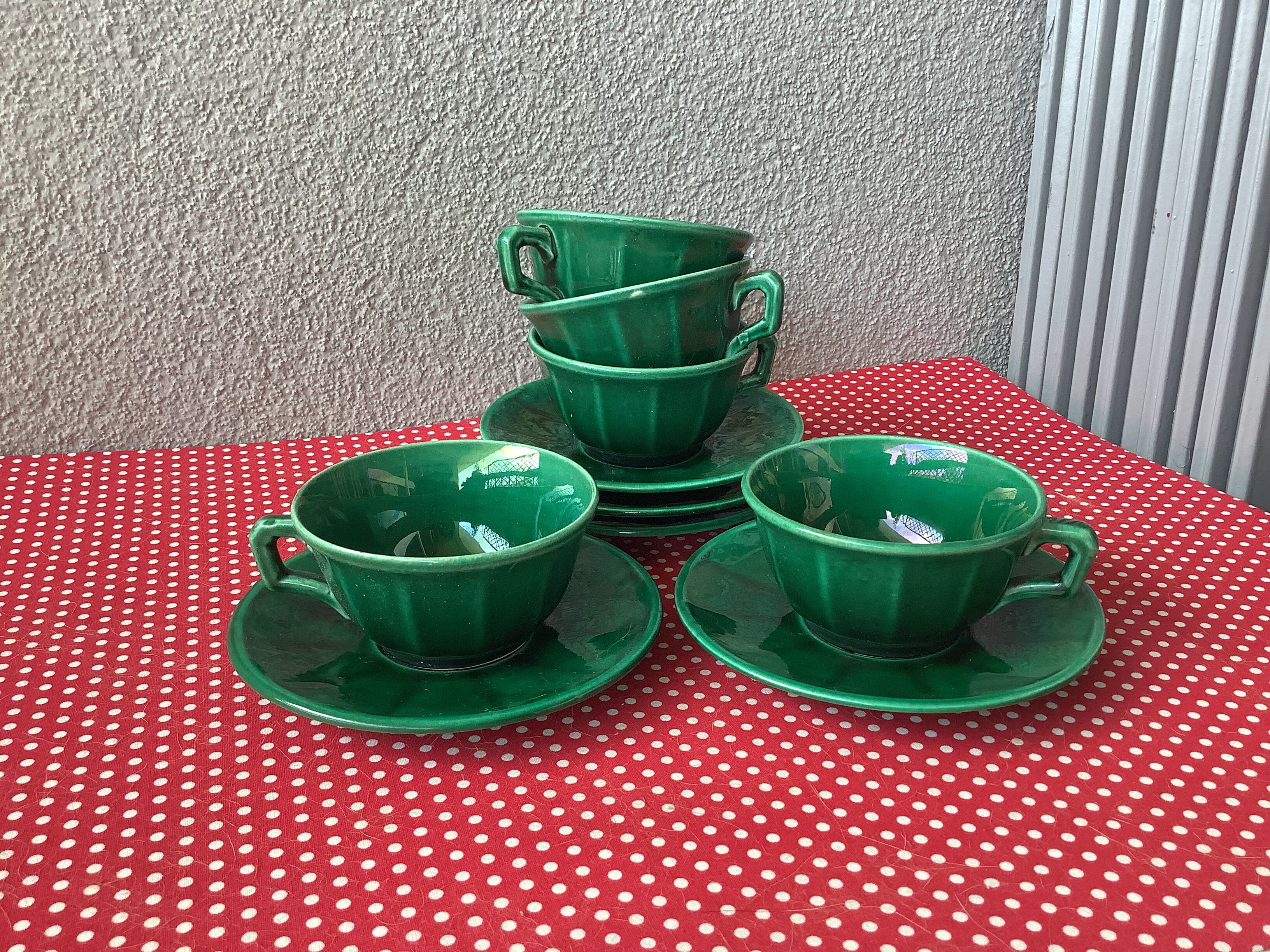 Coffee cups bistro 50' years