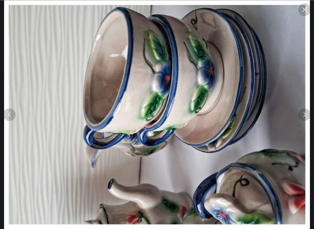 Vintage barbotine service biscuit