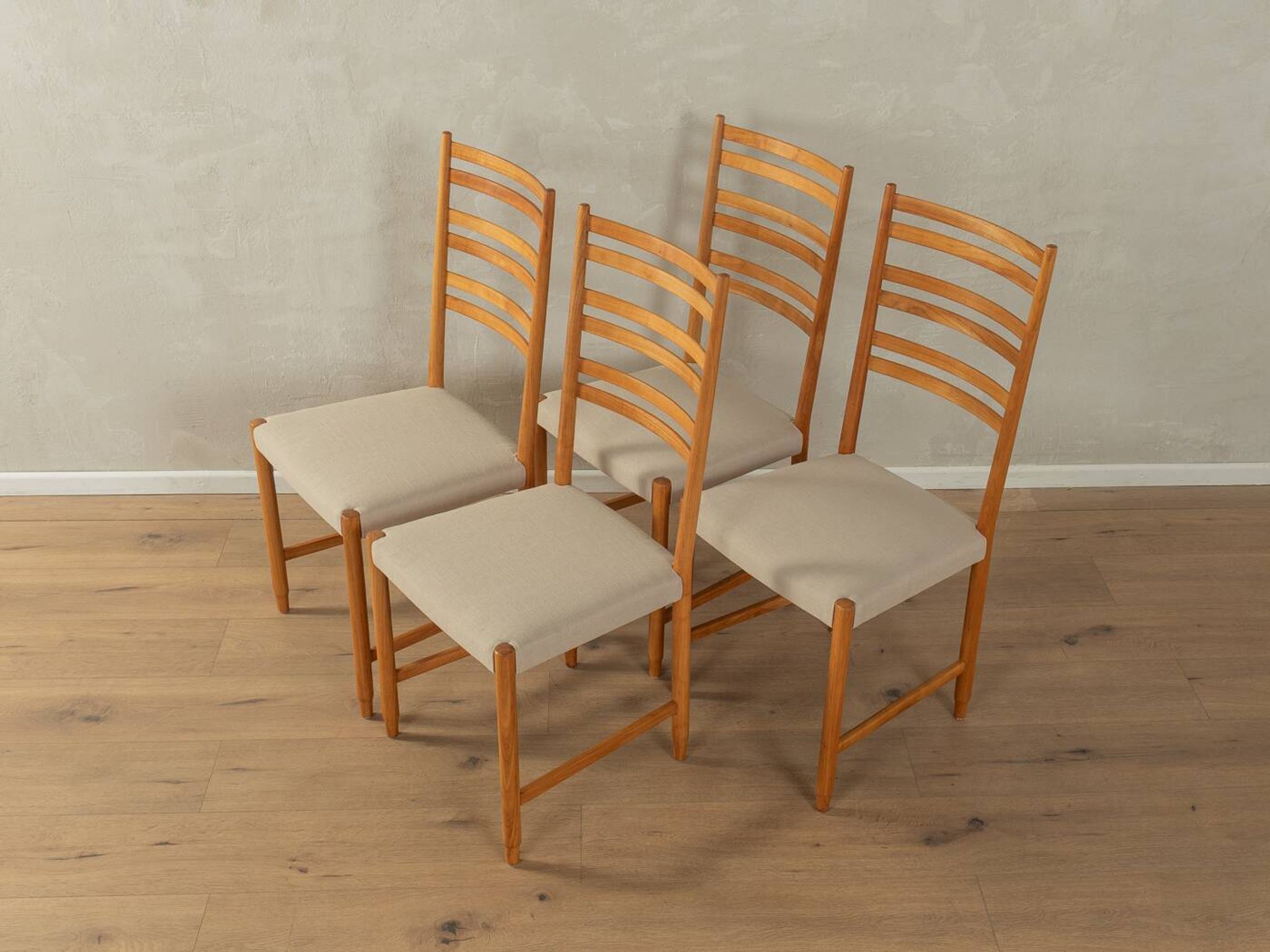 4 chaises de salle à manger des années 1960