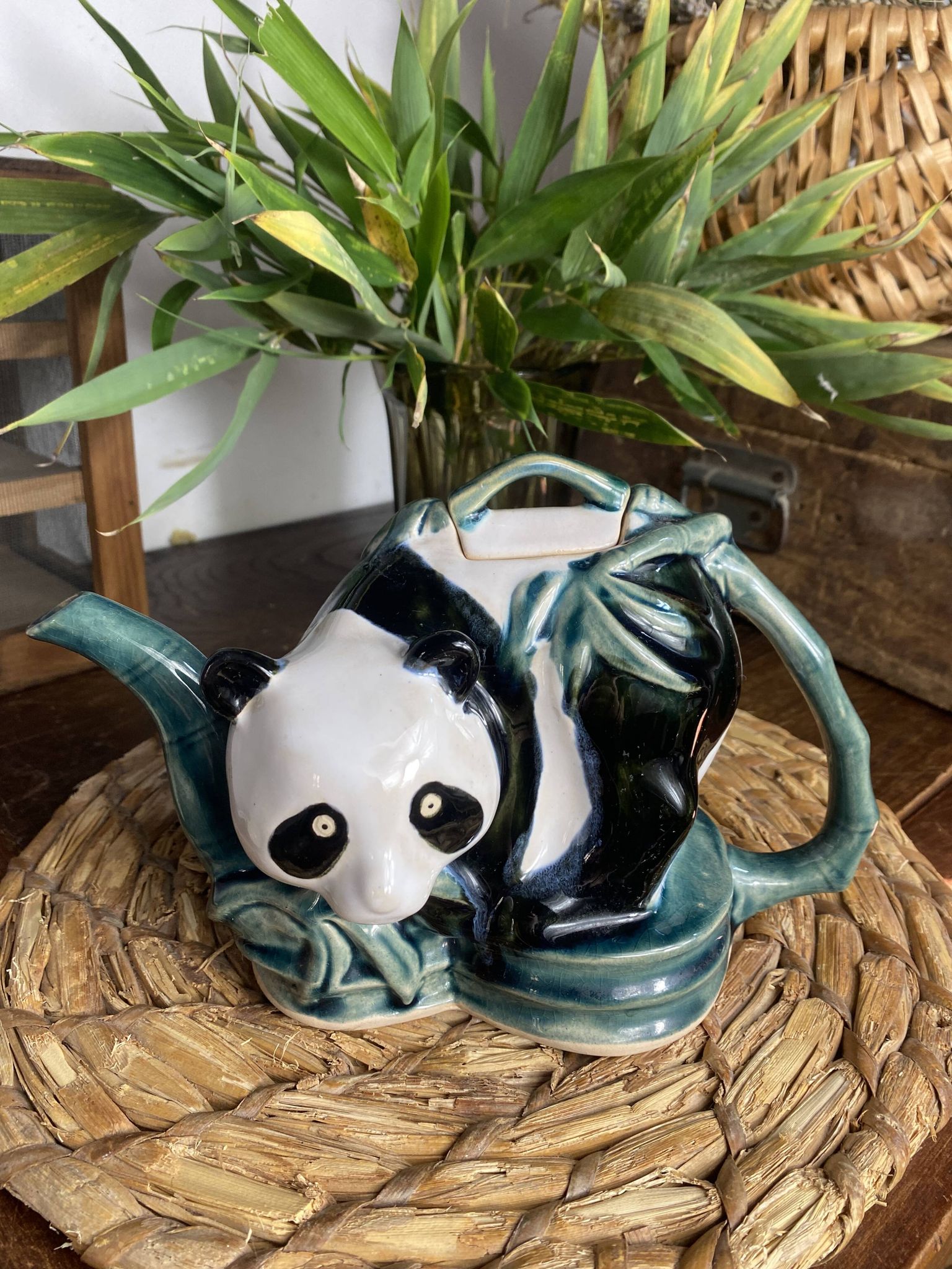 Théière panda et anse bambou en céramique