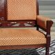 Ancienne banquette en bois et velours