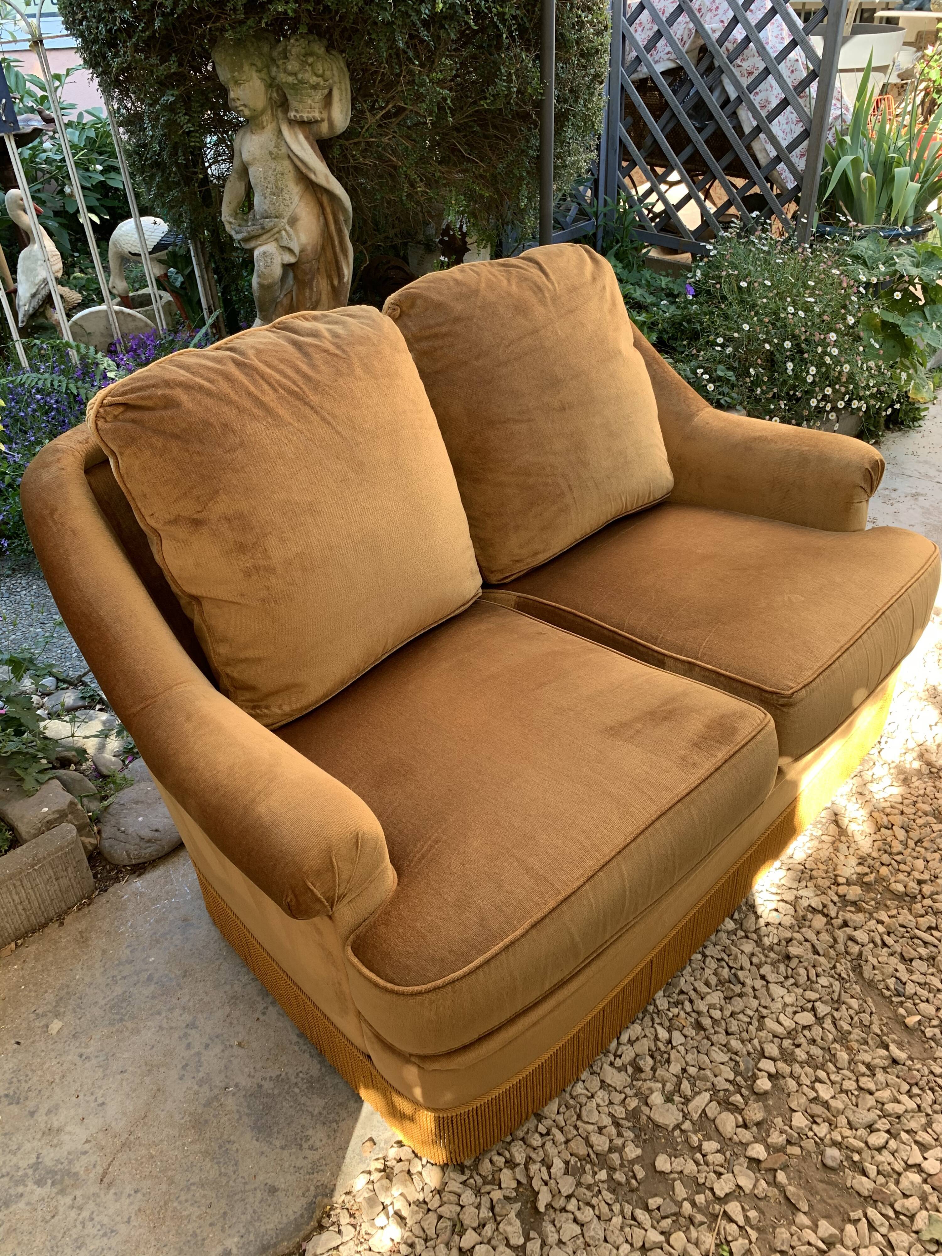 Golden velvet toad sofa