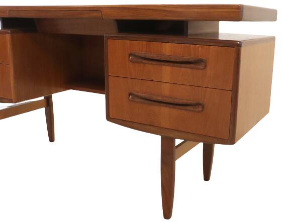 Bureau vintage en teck fresque G-Plan 'Frettenham'