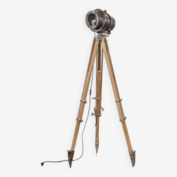VintaGerman Railway Signal light 1950s on a Wooden Surveying Tripod - Upcycled Industrial Floor lamp