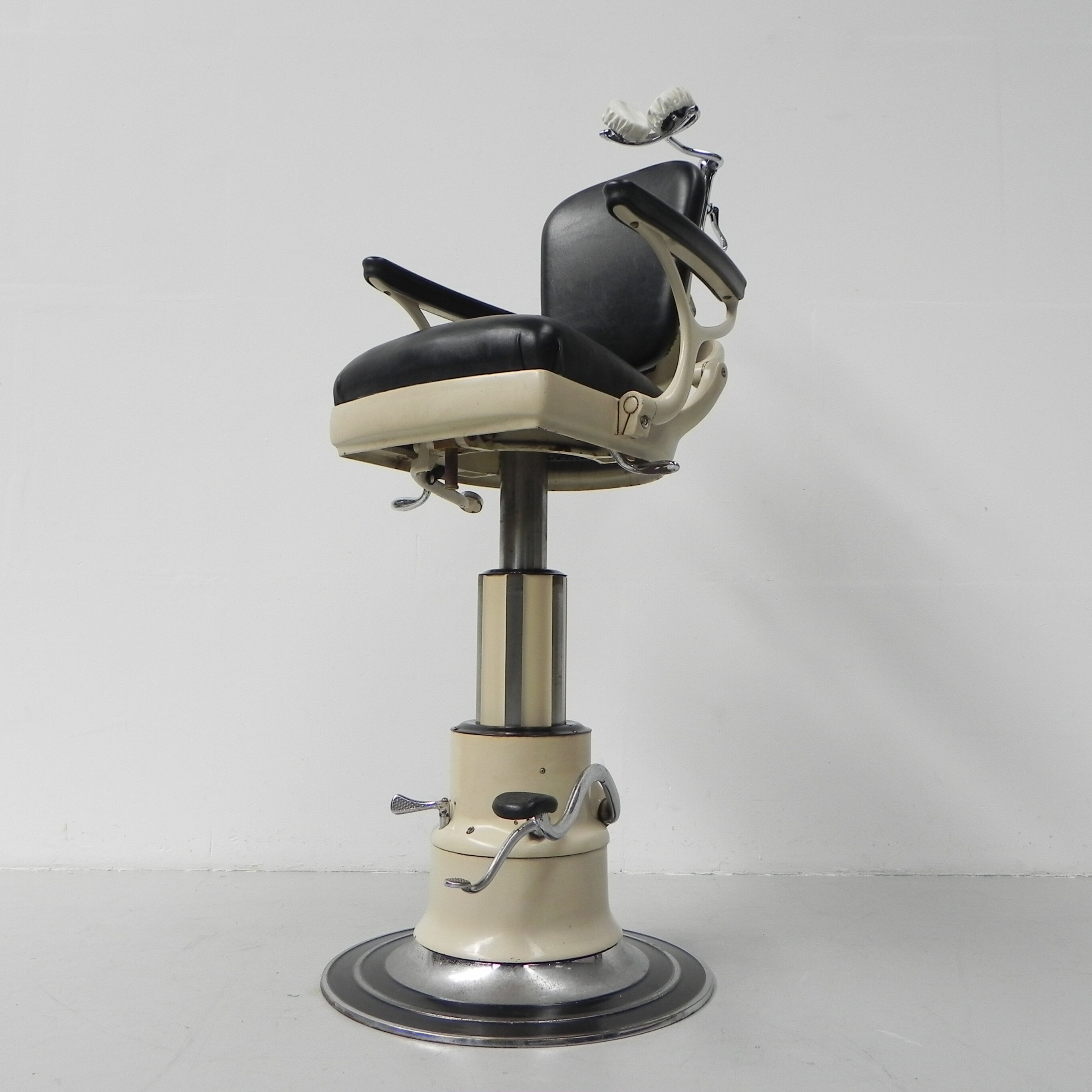 Cast iron dental chair Ritter