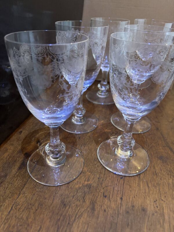 6 verres à eau anciens en cristal gravé signés Saint-Louis