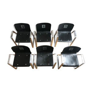 Ensemble 6 chaises avec accoudoirs numérotées 1 à 6, bois et acier