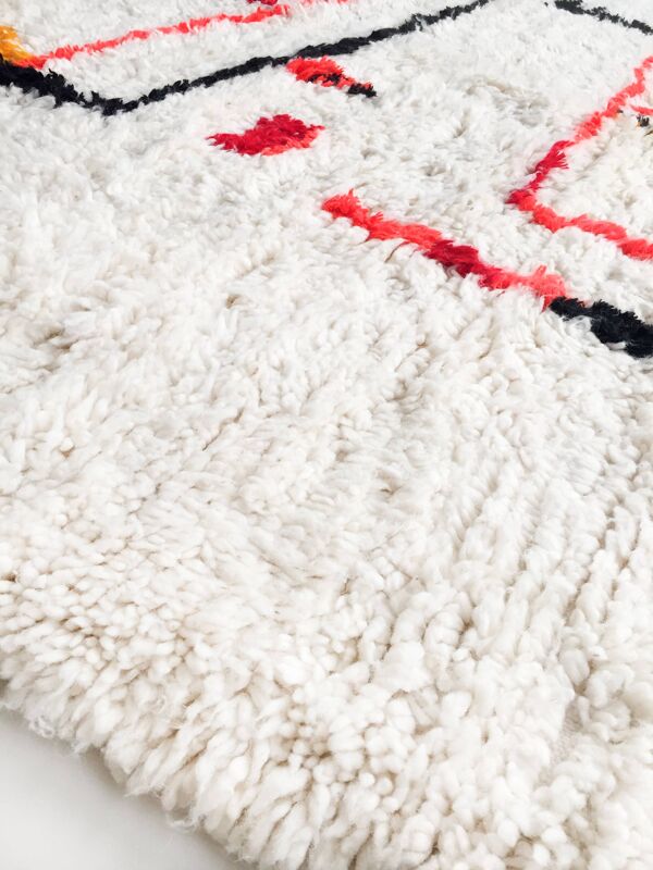 Tapis berbère marocain Azilal à motifs colorés neuf