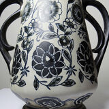 Antique Art Deco vase from 1920-40 in fine stoneware, Art Nouveau style with chinoiserie decoration.