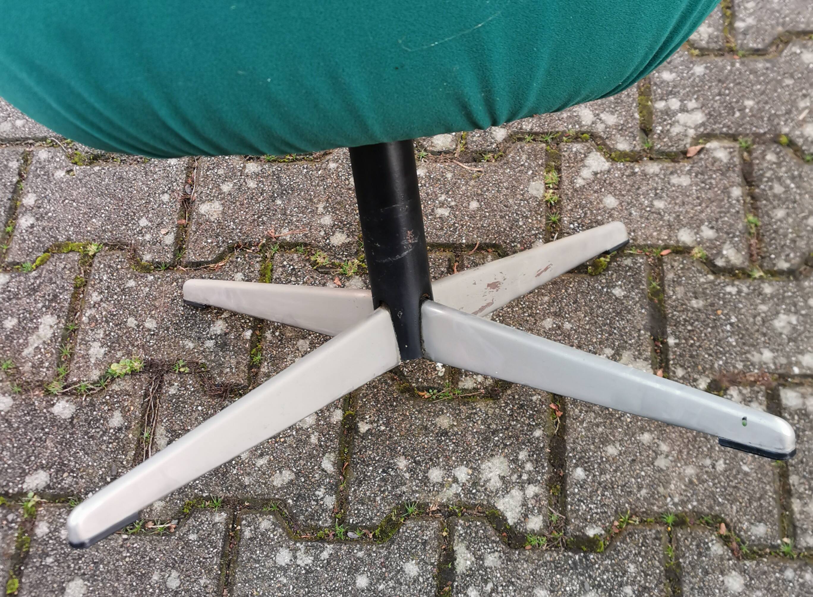 Egg swivel chairs by Carl Eric Klote, Sweden 1960