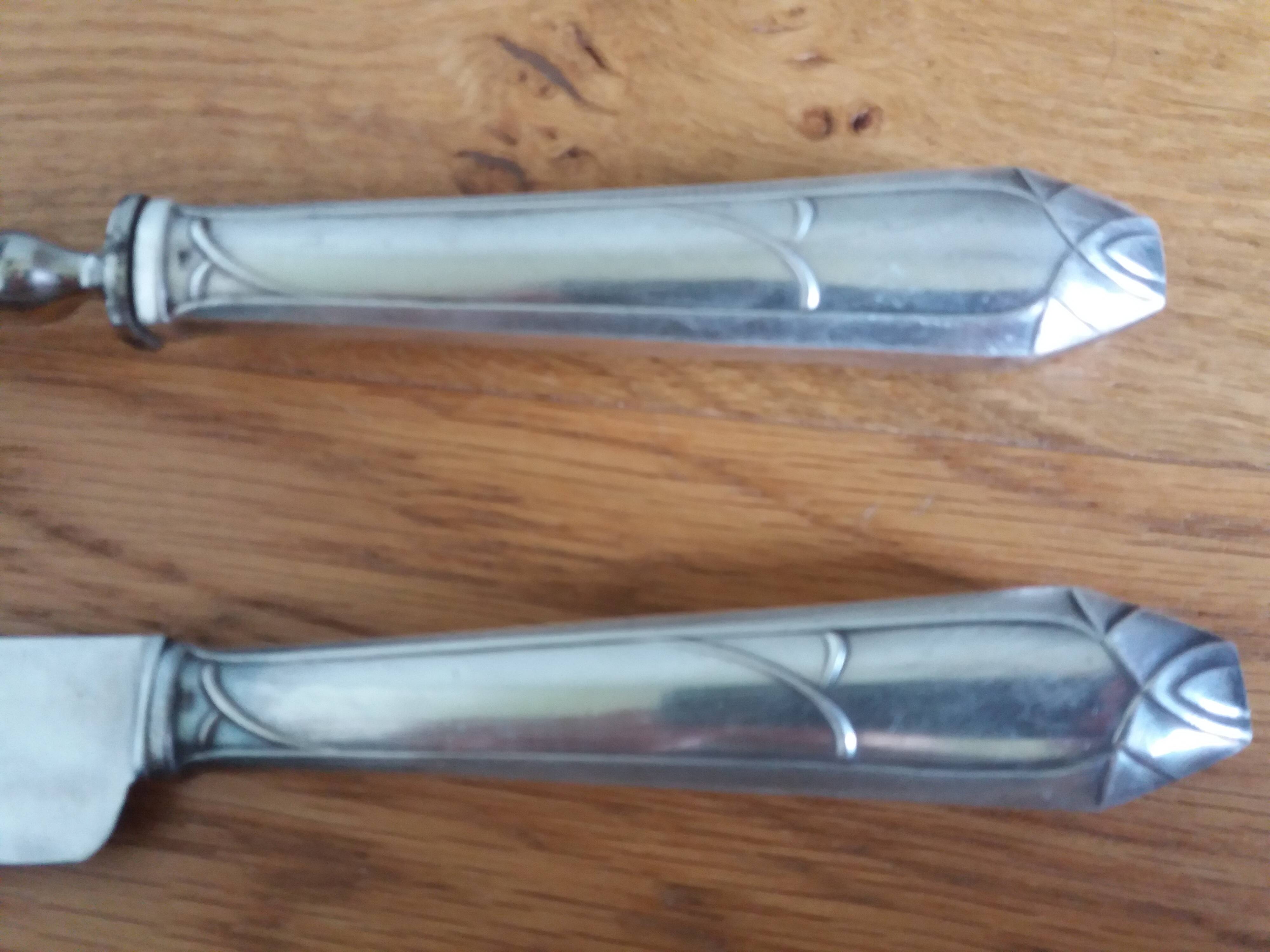 Platil leg of lamb service, Art Deco knife and fork