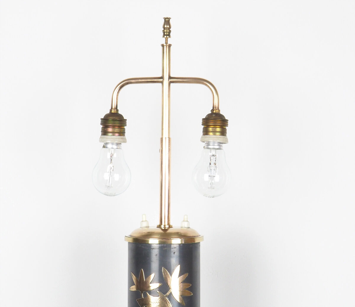 Set of 2 Chinese vintage table lamps with bamboo decor