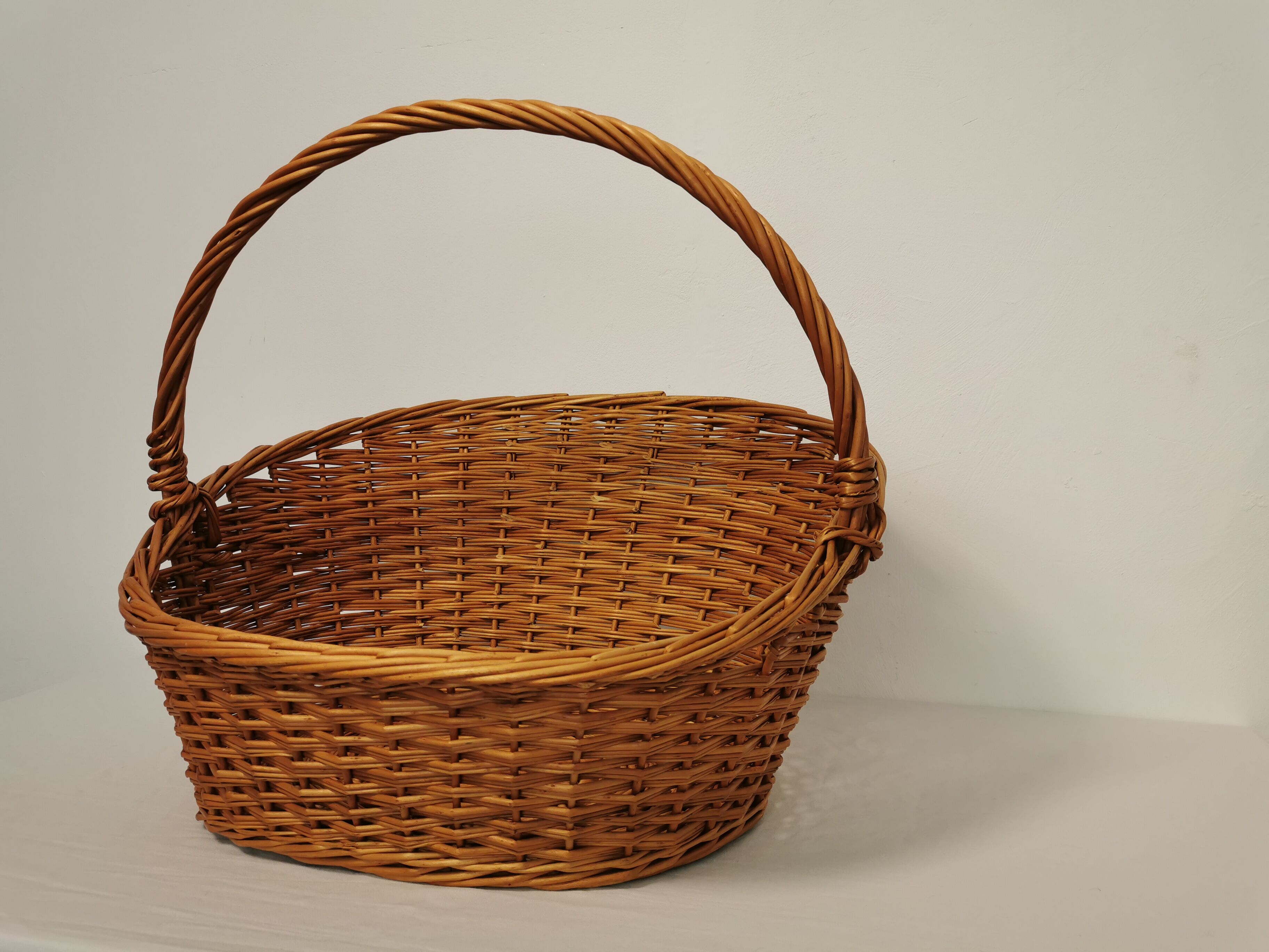 Vintage rattan basket with handle 1960's