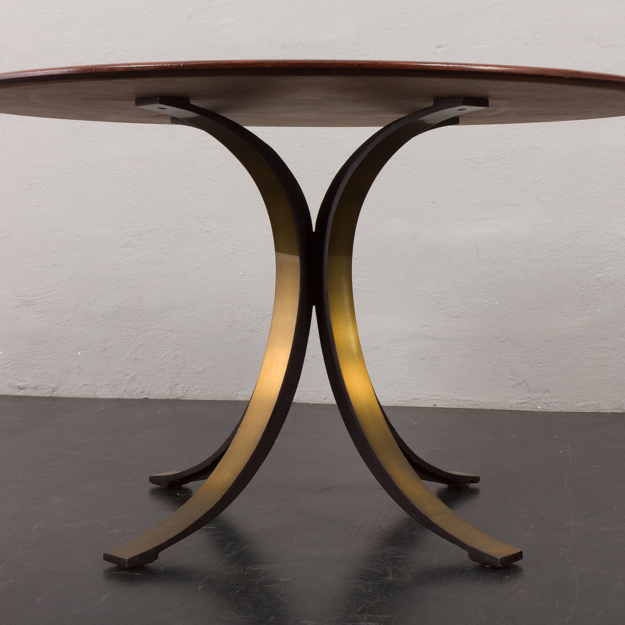 Vintage T69 dining table by Osvaldo Borsani for Tecno, Italy 1960