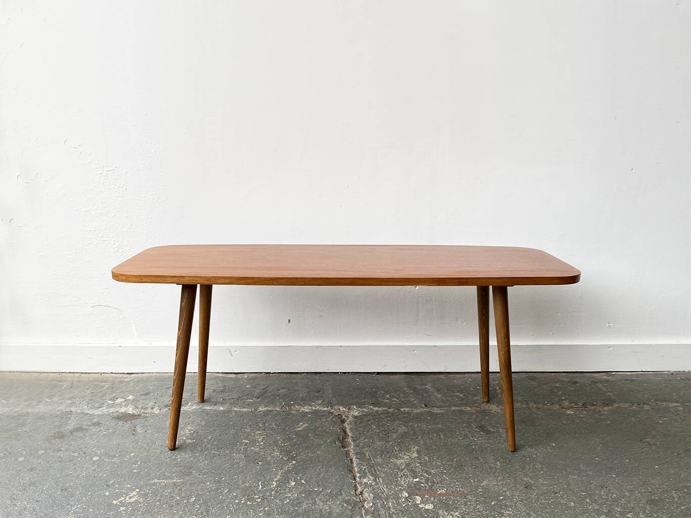 Table basse du milieu du siècle des années 1960