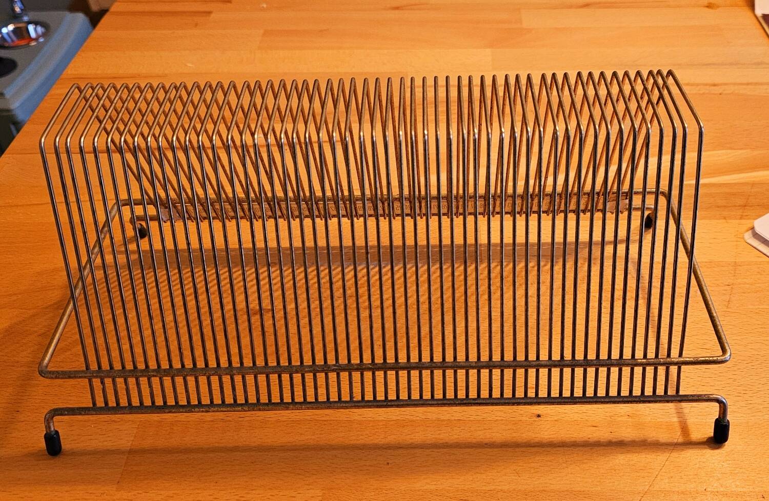 Gold metal vinyl holder