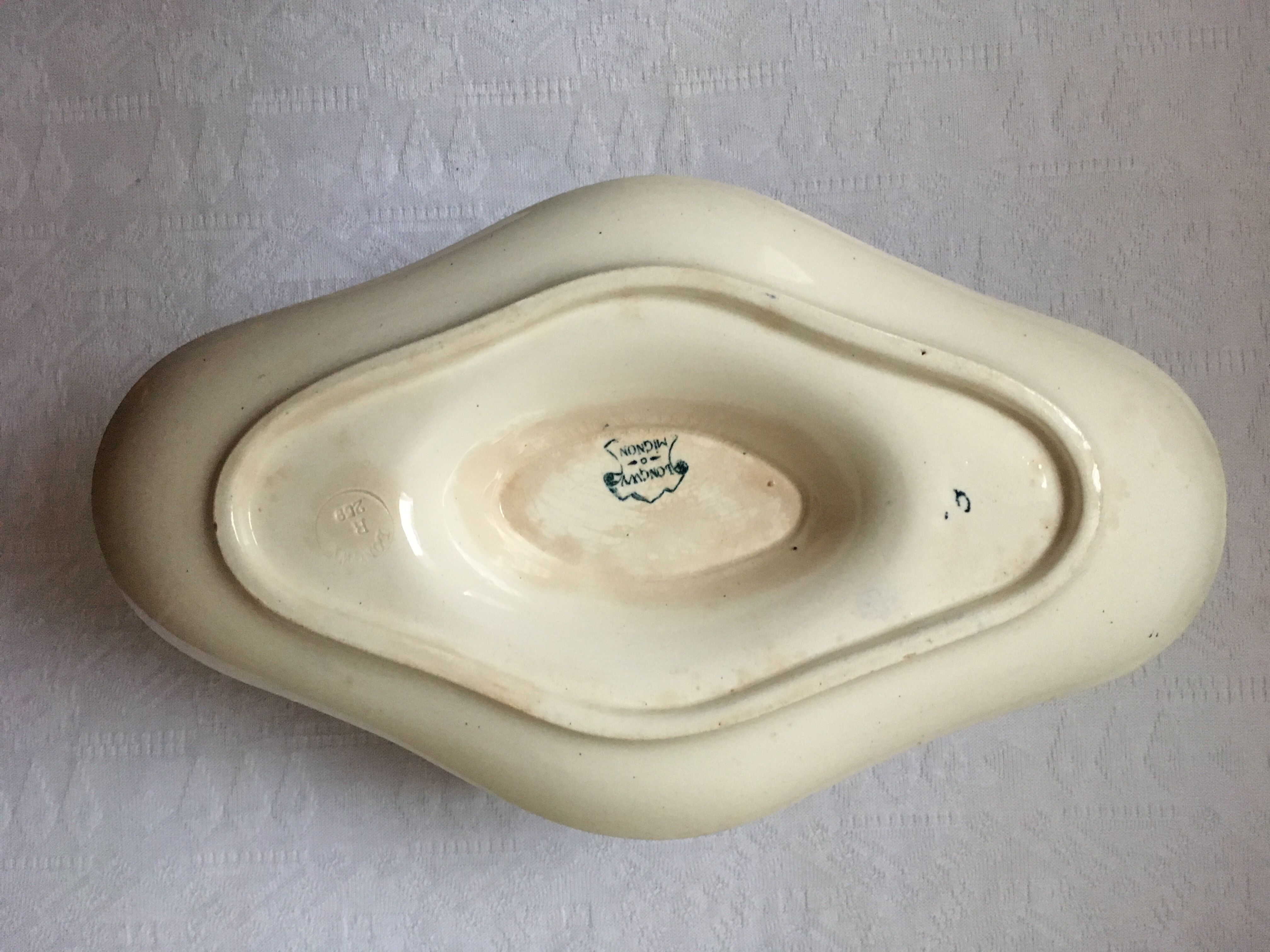 Opaque porcelain saucière Terre de fer de Longwy mignon collection